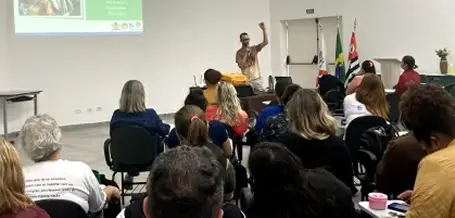 Práticas ambientais no currículo base